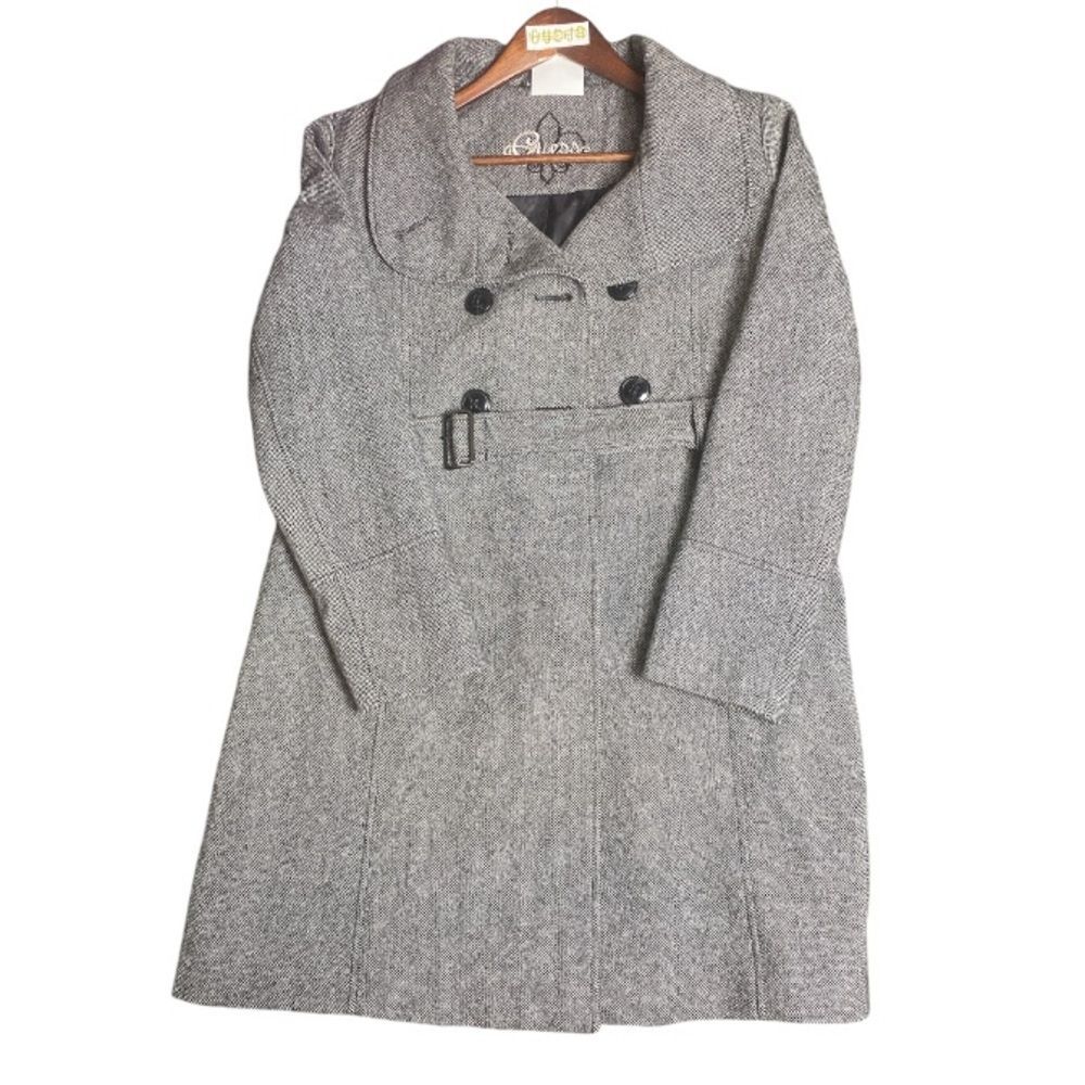 GUESS 2 button closure with belt // M